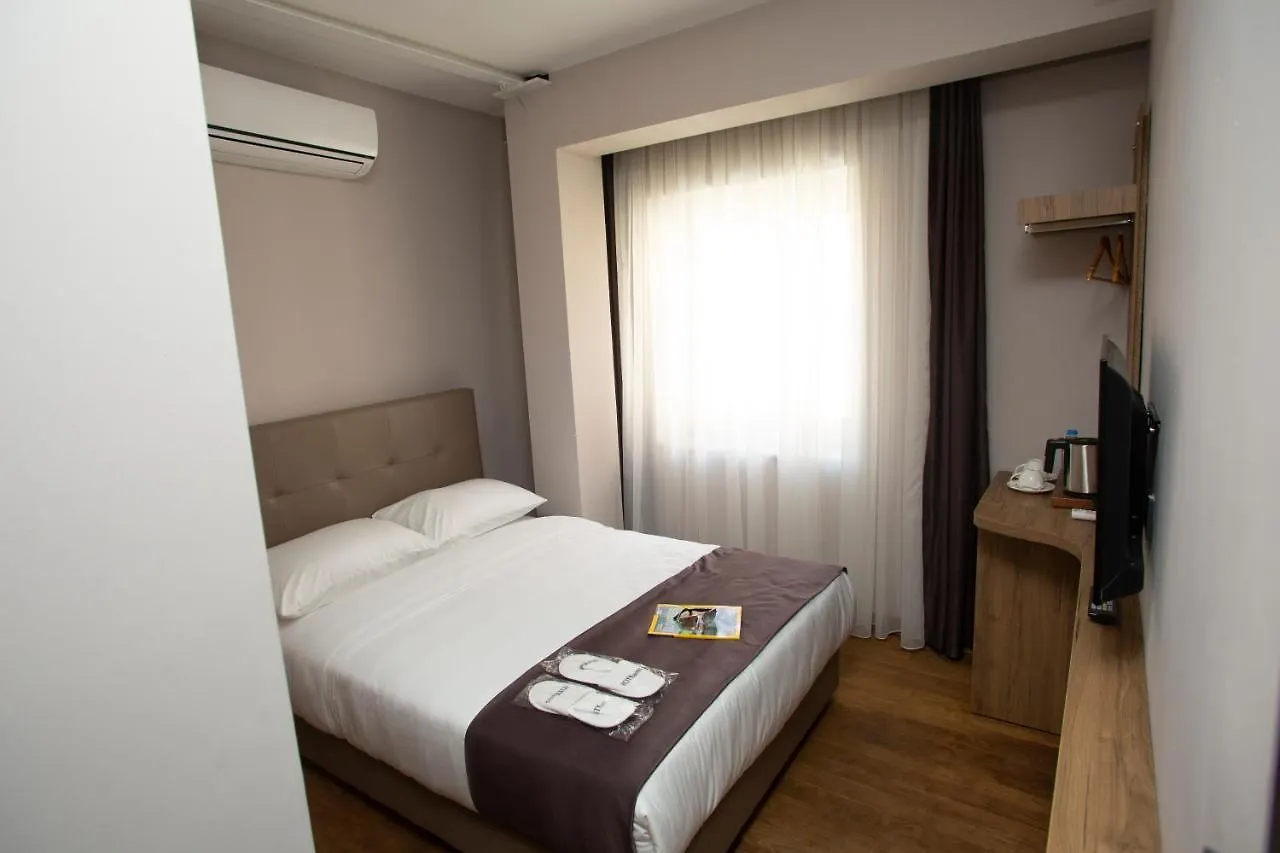 Jurnal Hotel Estambul